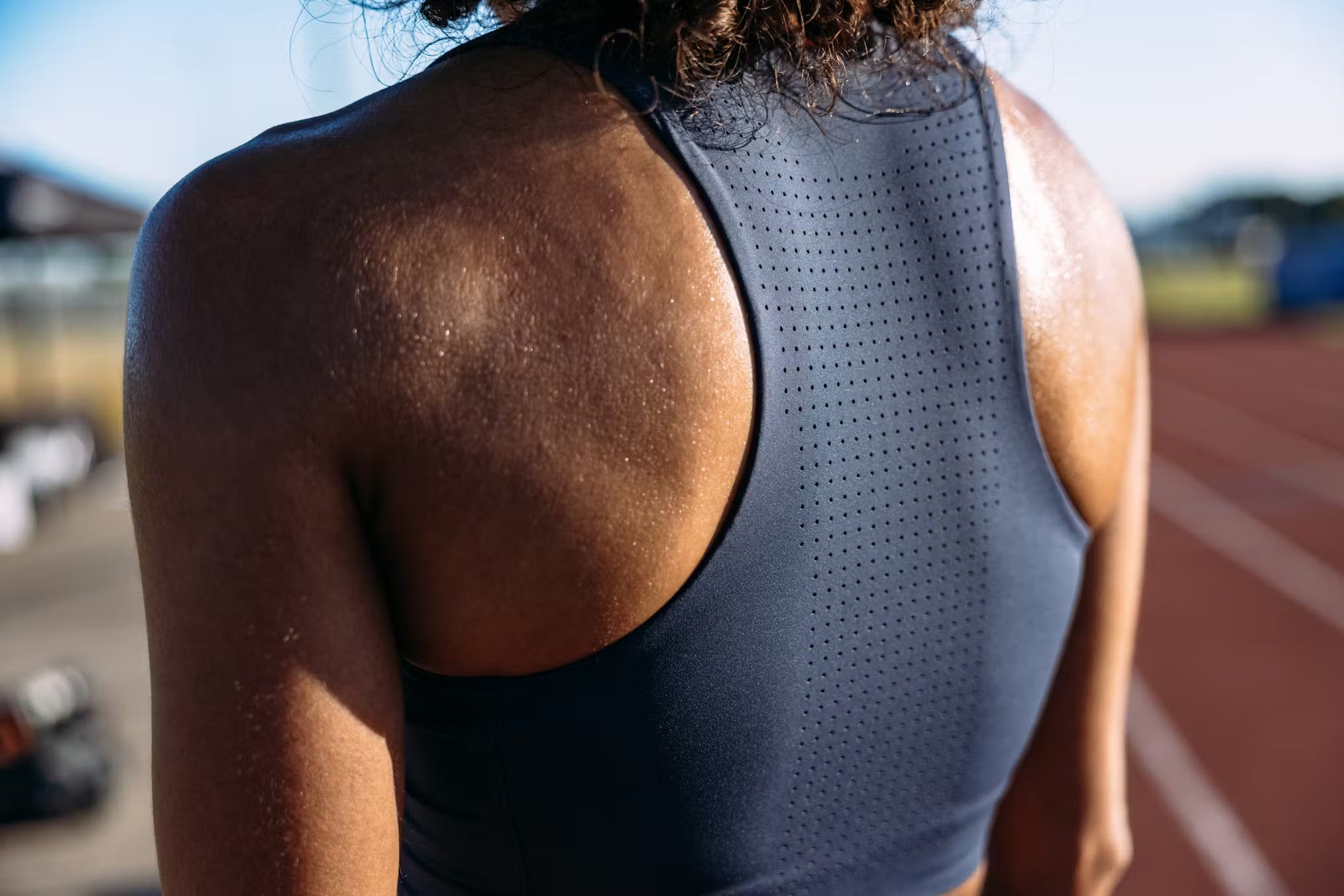 Tracksmith Women's Strata Crop Top - Navy/Ivory/Gold