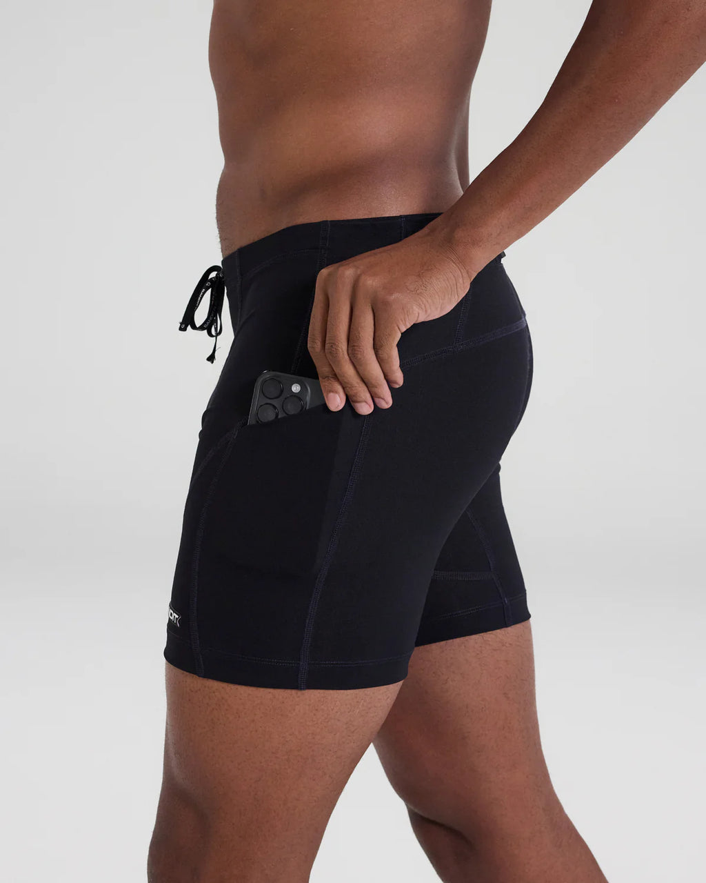 Bandit Running Gridlock™ 7 Pocket Quarter Tights - Black