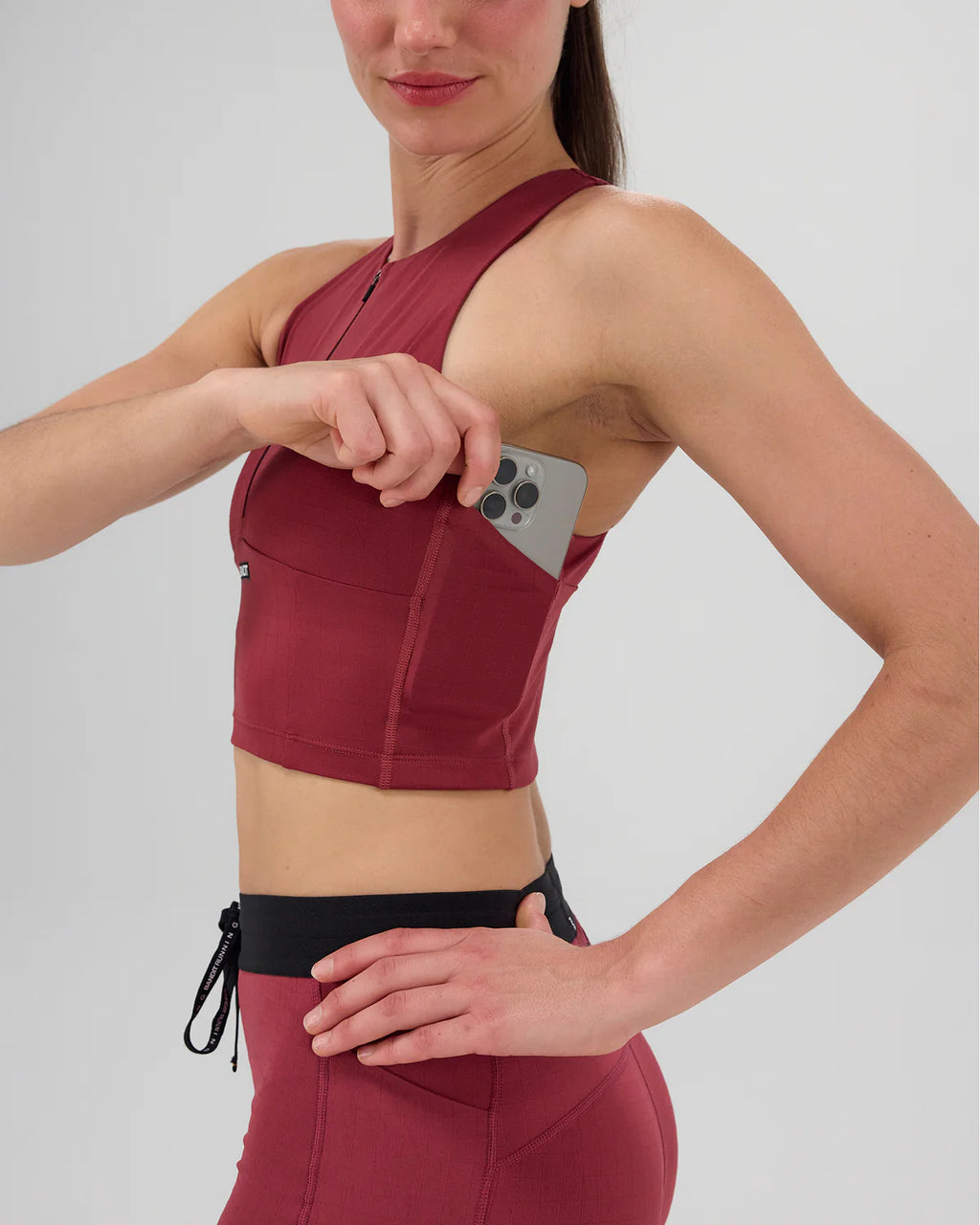 Bandit Running Gridlock™ Zip Front Race Crop - Berry
