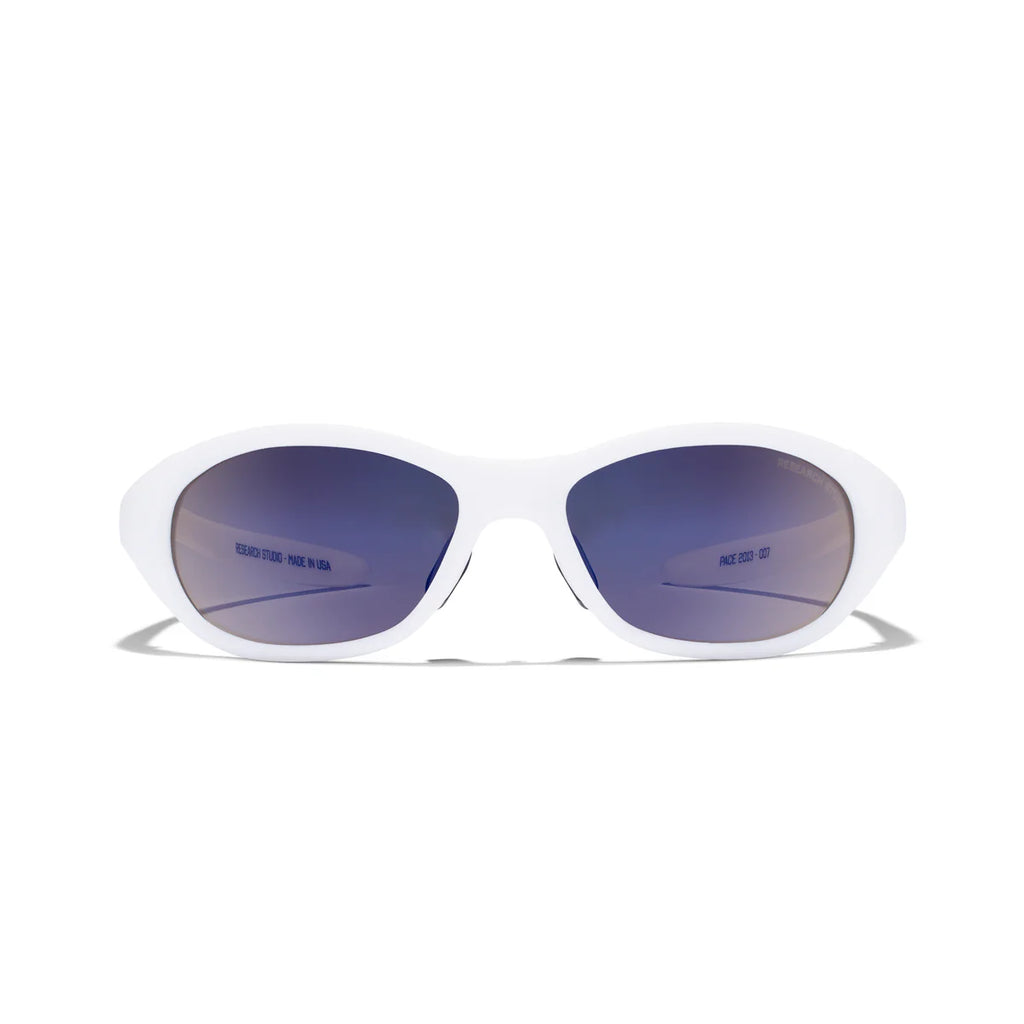RESEARCH STUDIO™ PACE: Astro White - Gun Blue