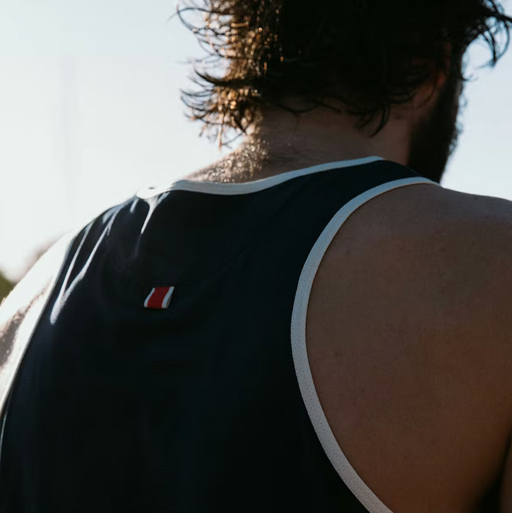 Tracksmith Men's Van Cortlandt Singlet - Navy/Ivory