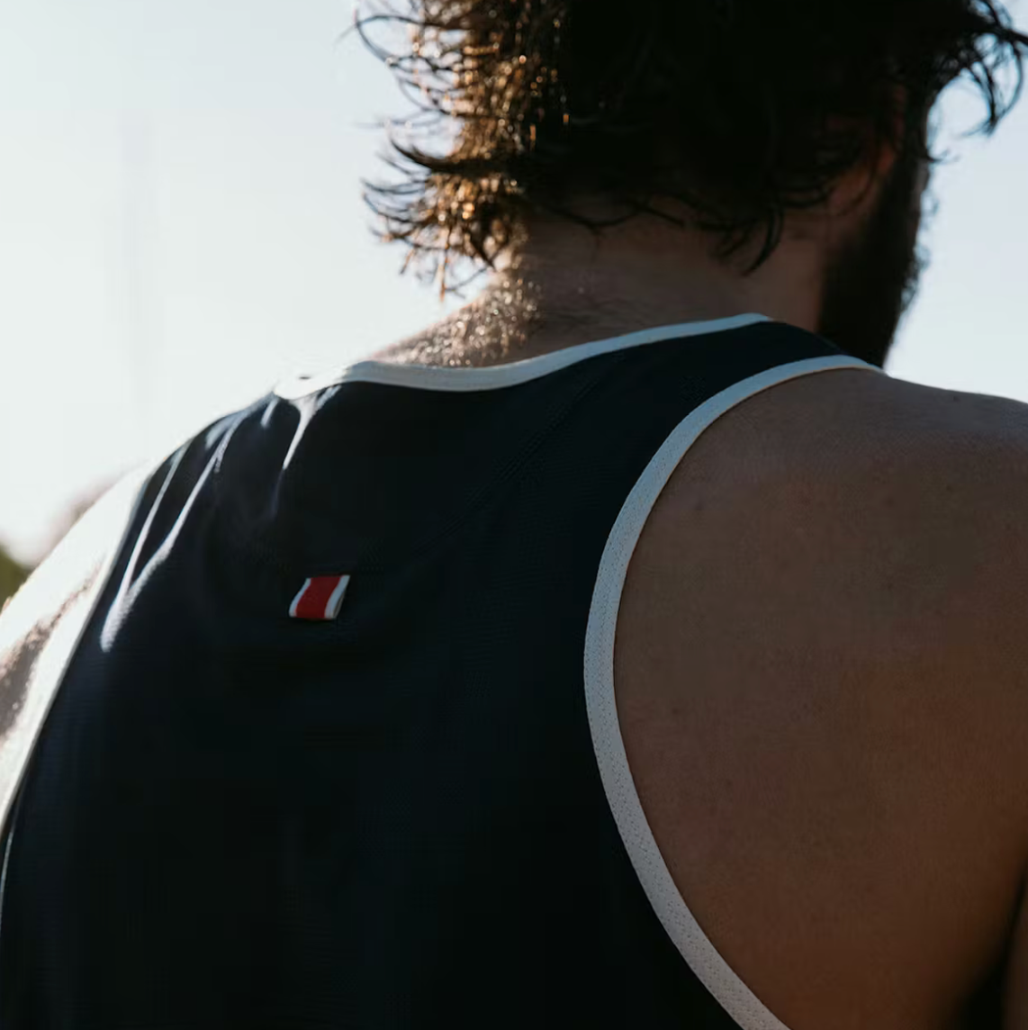 Tracksmith Men's Van Cortlandt Singlet - Navy/Ivory