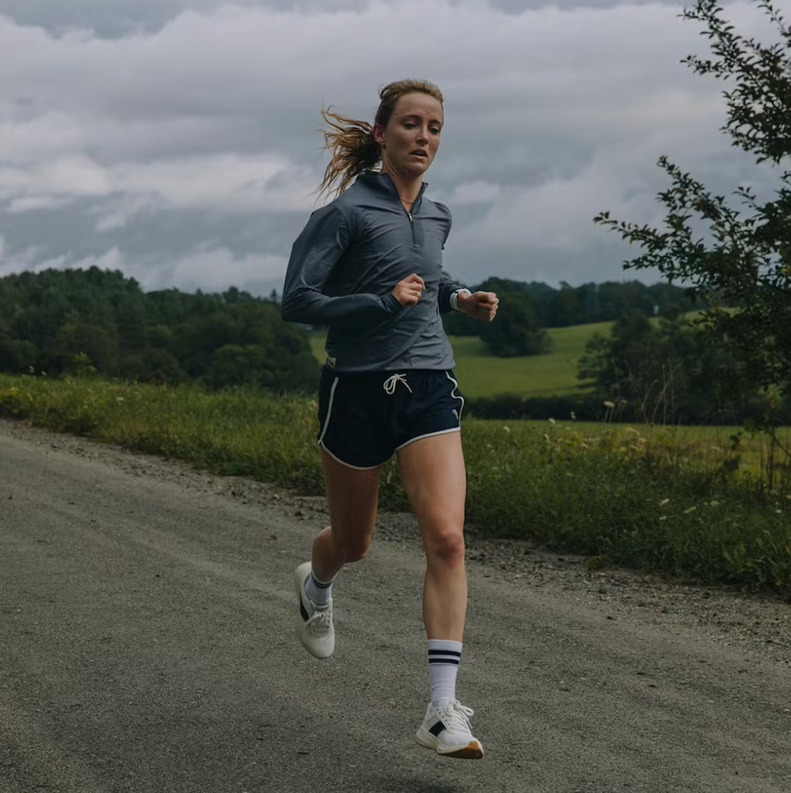 Tracksmith Women's Van Cortlandt Shorts - Navy/Ivory
