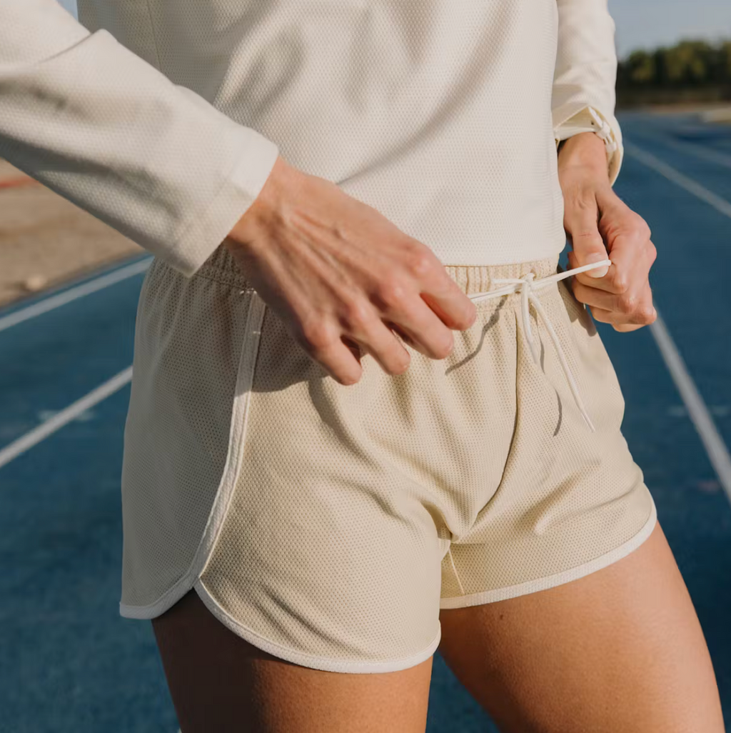 Tracksmith Women's Van Cortlandt Shorts - BROWN RICE/IVORY