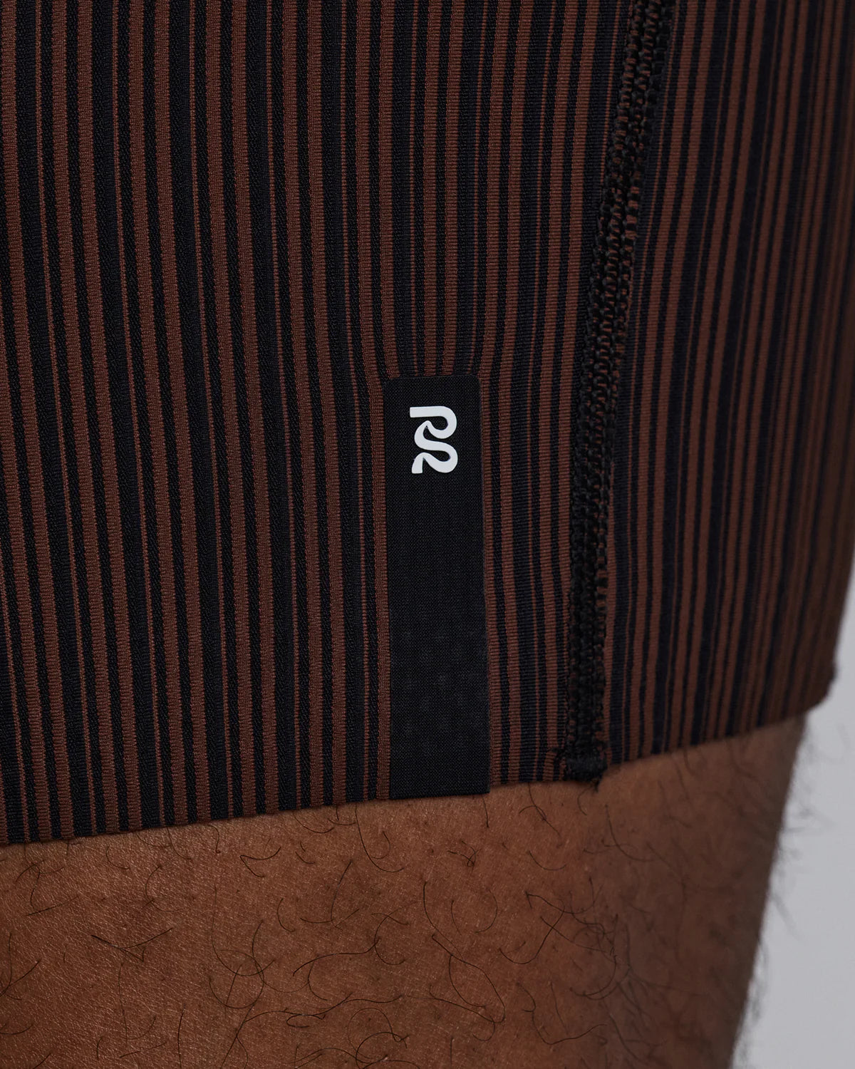 Bandit Running Men's Striped Cadence™ 7 Pocket Lined Half Tights - Cacao / Black