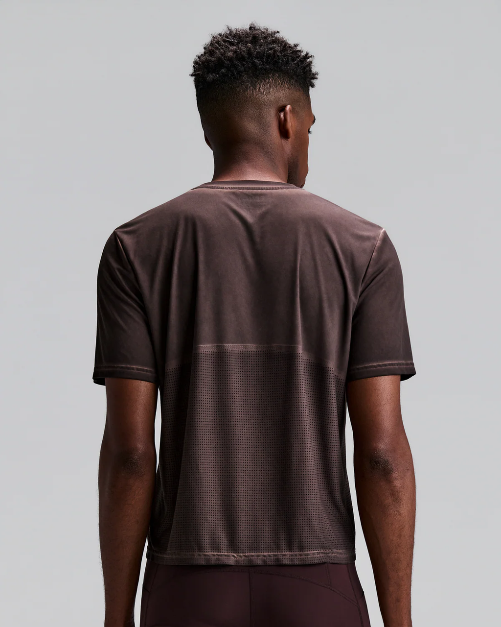 Bandit MEN'S FRIOSOFT™ PERFORATED BOX TEE - ESPRESSO