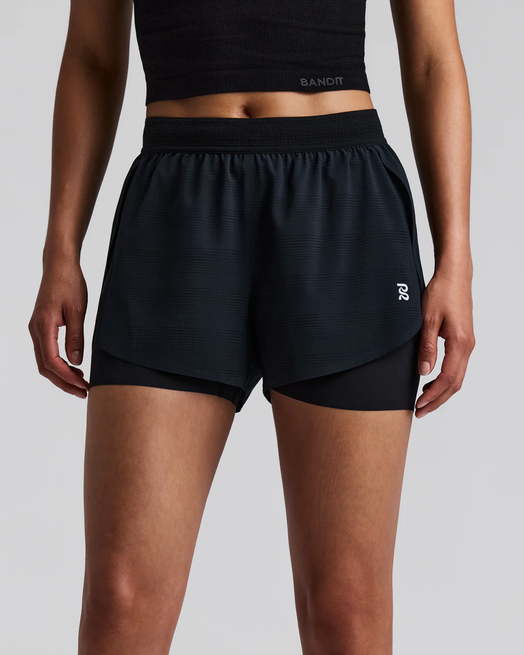Bandit WOMEN'S COOLGRID™ 2-IN-1 RUN SHORTS - BLACK