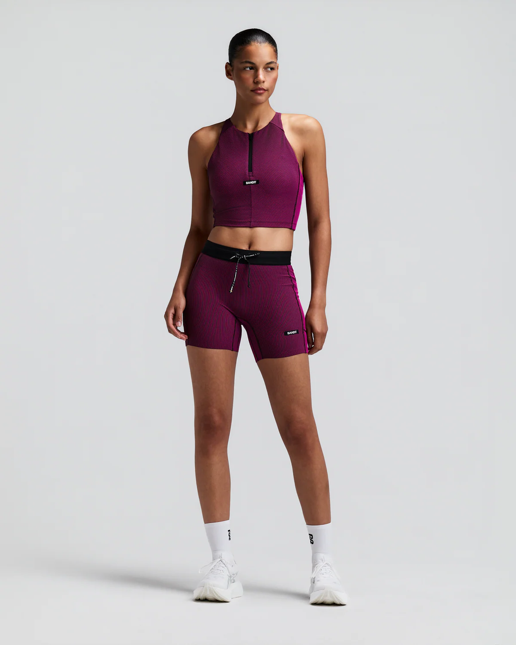 Bandit WOMEN'S STRIPED CADENCE™ ZIP FRONT RACE CROP - ESPRESSO / AZALEA