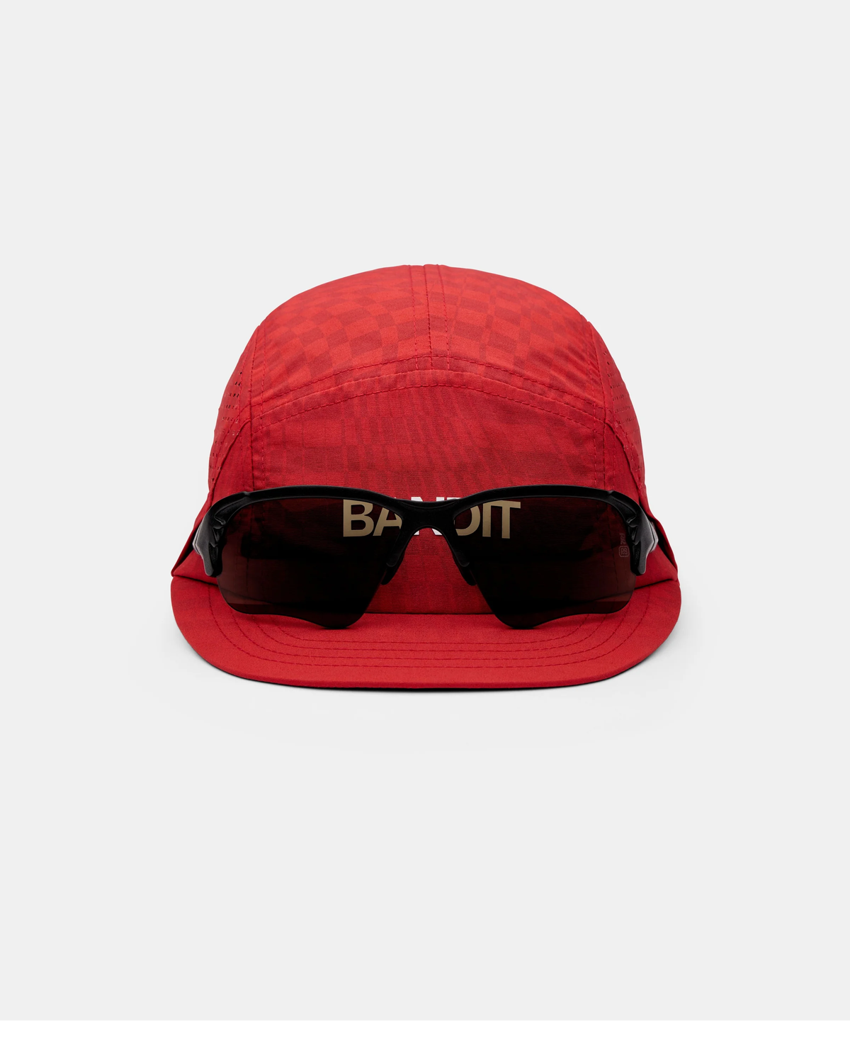 Bandit NYLON RUN HAT WITH SUNGLASSES HOLDER - OXIDE RED / SIGNAL RED