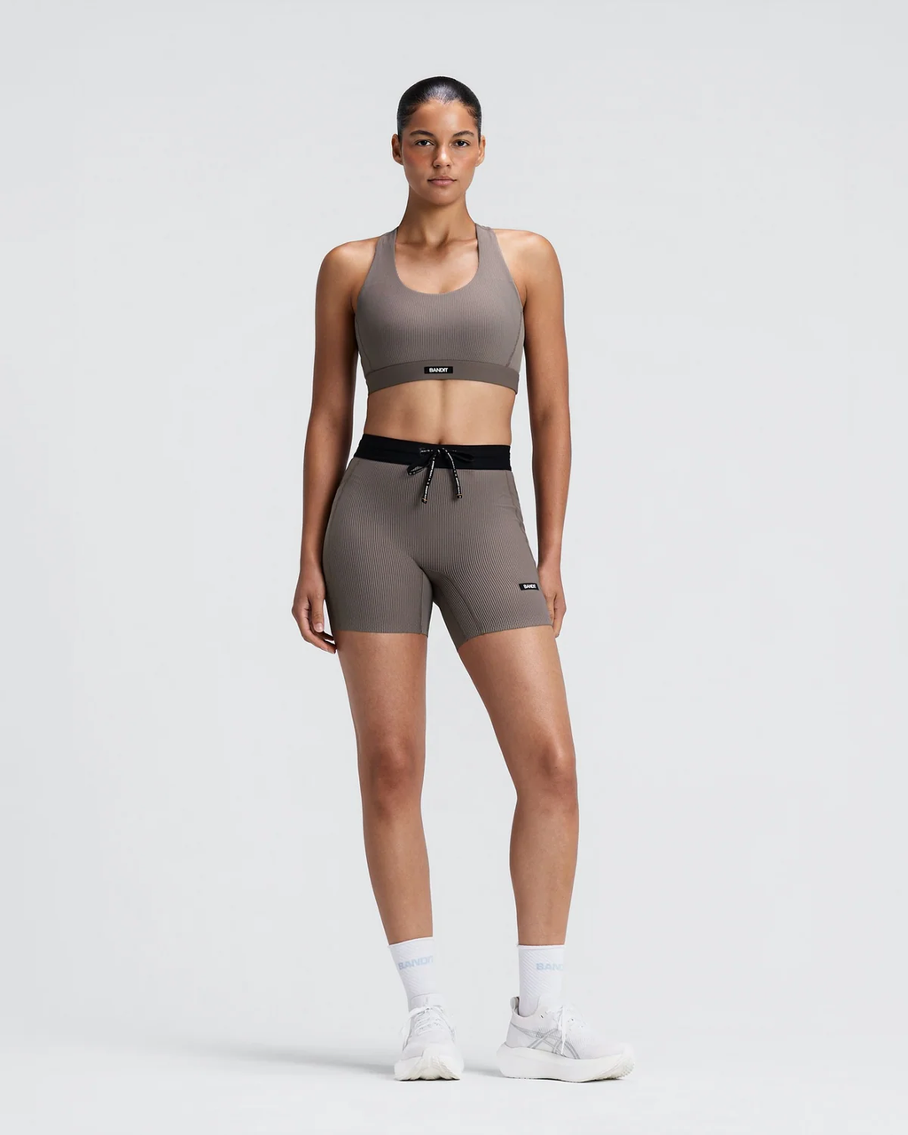 Bandit Women's Striped Cadence™ 5" Compression Shorts - CONCRETE TAUPE / COCOA