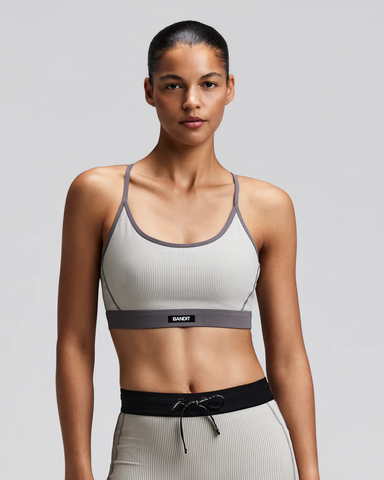 Bandit WOMEN'S STRIPED CADENCE™ STRAPPY RUN BRA - PLASTER / SLATE