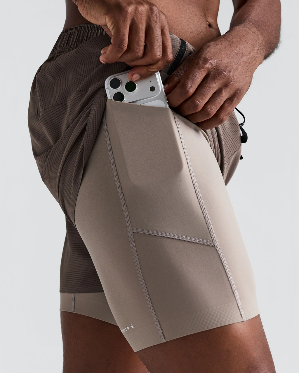 Bandit Men's CoolGrid™ 2-in-1 Run Shorts -  COCOA