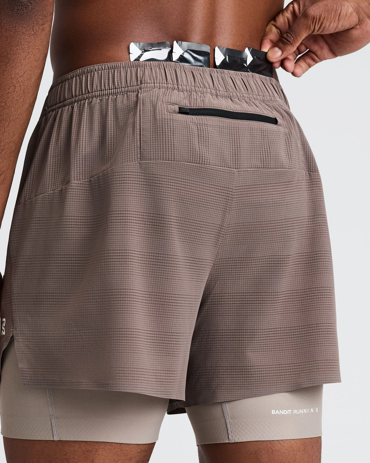 Bandit Men's CoolGrid™ 2-in-1 Run Shorts -  COCOA