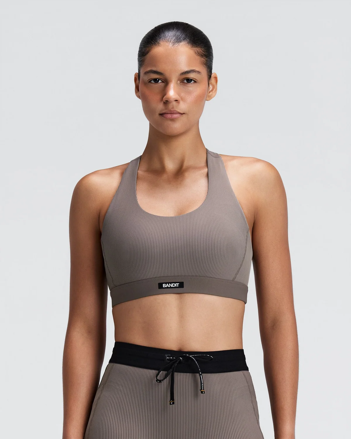 Bandit Women's Striped Cadence™ Scoop Neck T-Back Run Bra - CONCRETE TAUPE / COCOA