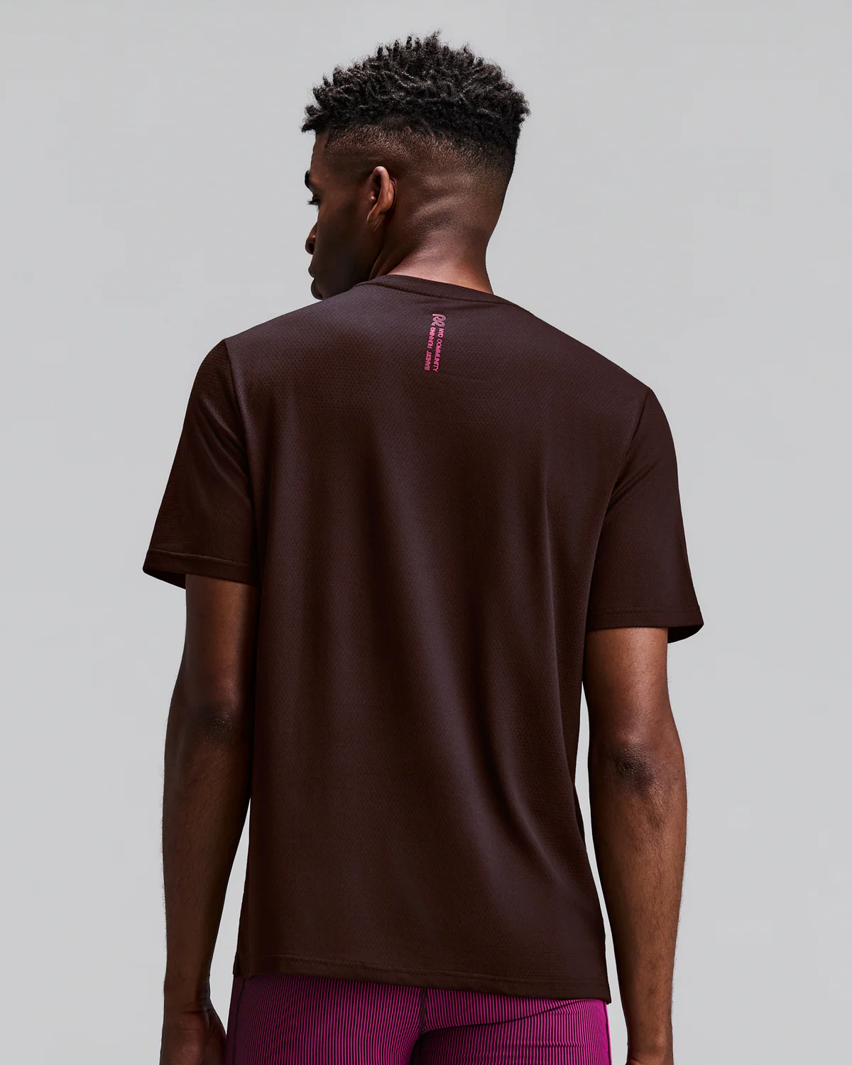 Bandit MEN'S MICROMESH™ SHORT SLEEVE RUN TEE - ESPRESSO