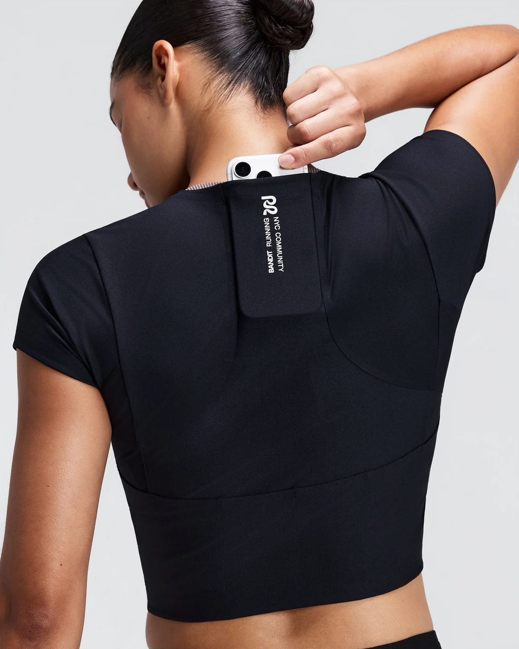 Bandit Women's Adapto™ 2-Way Zip Race Crop -  BLACK